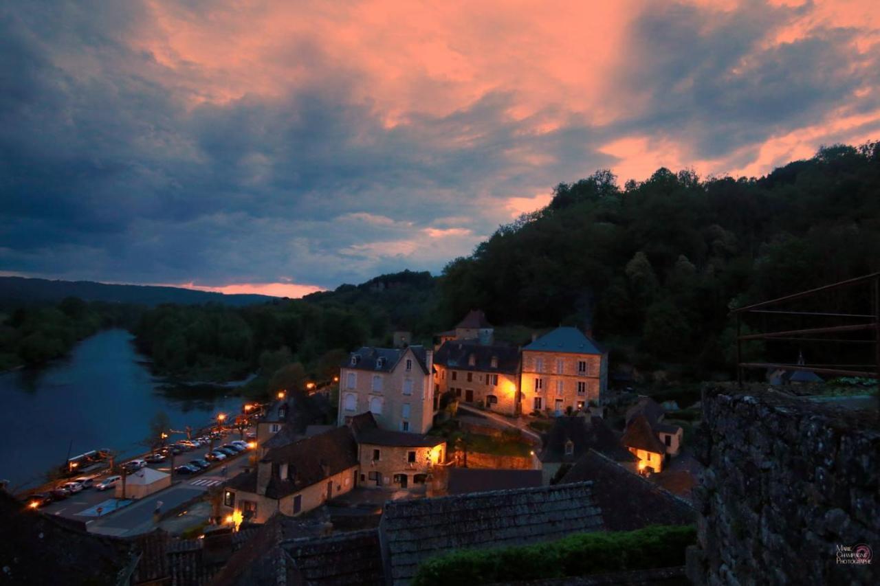 Au Coeur De Beynac, Une Maison De Caractere Avec Jardin Terrasse Exterior foto