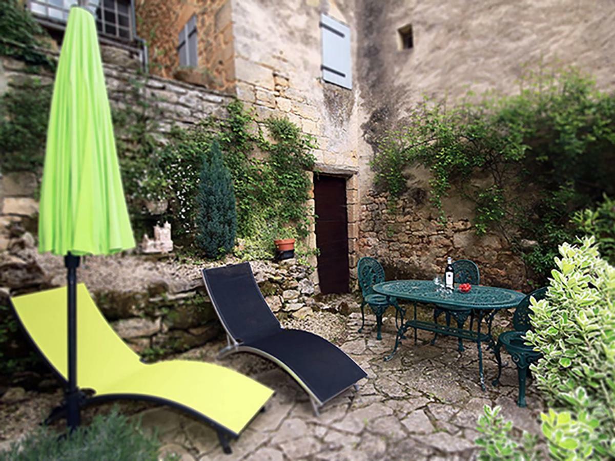Au Coeur De Beynac, Une Maison De Caractere Avec Jardin Terrasse Exterior foto